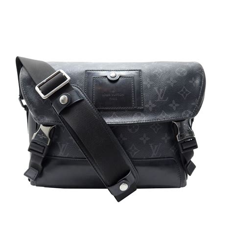 sac messenger pm voyager louis vuitton|Messenger Voyager PM Monogram Shadow .